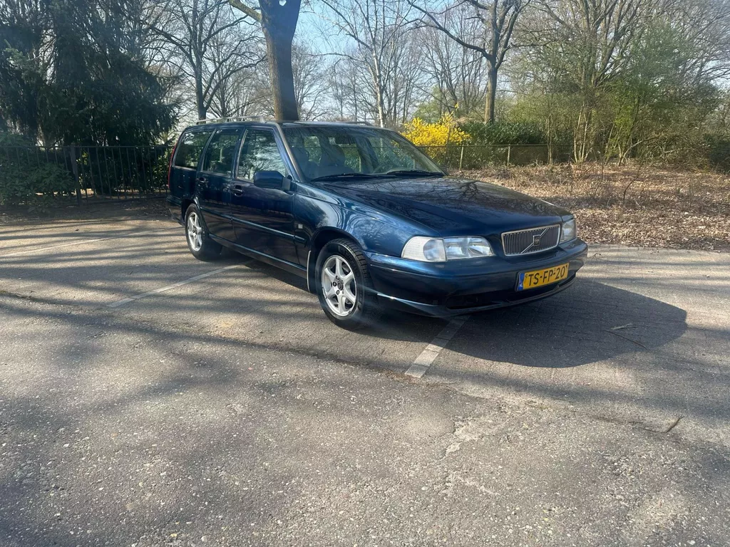 Volvo V70 2.5 Luxury-line v70 Classic !